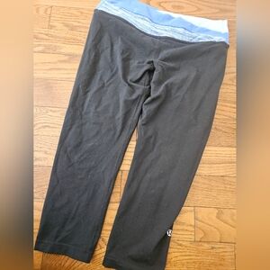 Lululemon capris sz 8